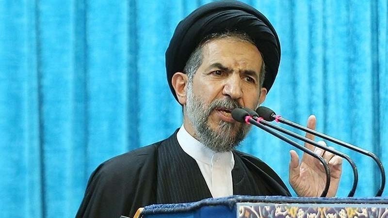 Iranpress: خطيب صلاة الجمعة في طهران: الشرق الأوسط خرجت عن منظومة إرادة أمريكا