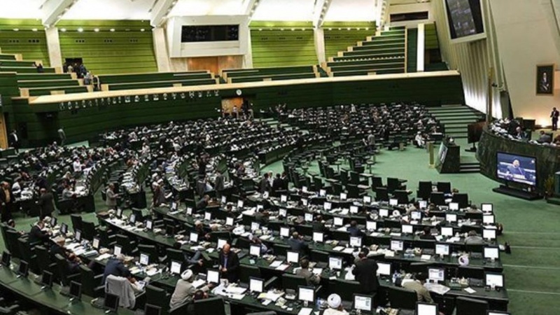 Iranpress: Iran parliament designates the CENTCOM a terrorist organisation