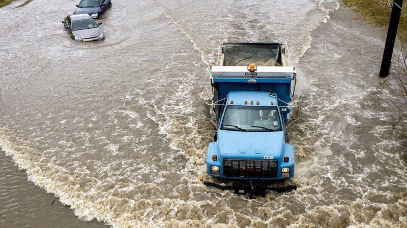Iranpress: Photos: Flood in U.S.