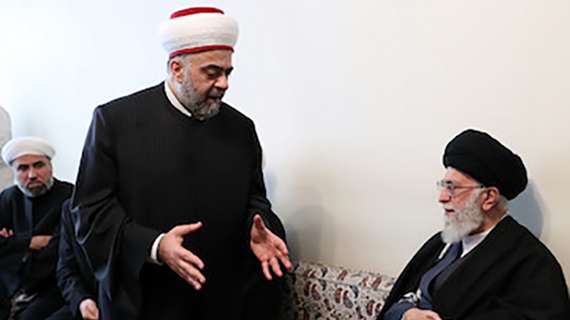 Iranpress: Photos:Supreme Leader meeting with Syrian Minister of Endowment