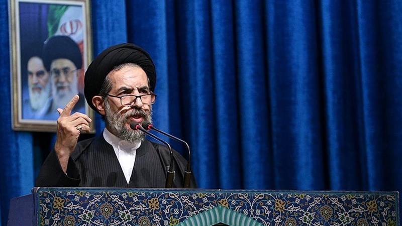 Iranpress: Tehran Interim Friday Prayers Leader: US plots in Middle East fail