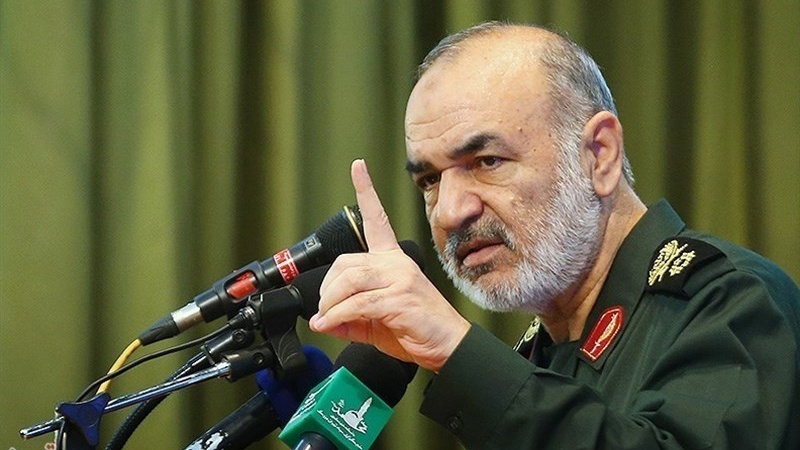 Iranpress: Crushing  response awaits for  Ahvaz Attack terrorists :Iran top military official 