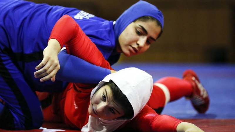 Iranpress: Iran women