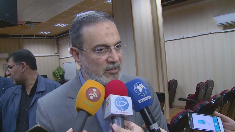 Iranpress: Iranian minister calls for transformation of educational system 