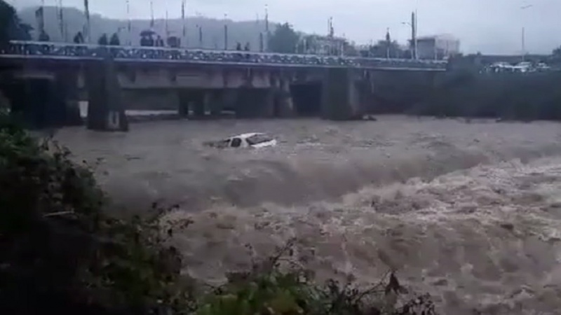 Iranpress: Four die in Iran’s Mazandaran province due to floods 