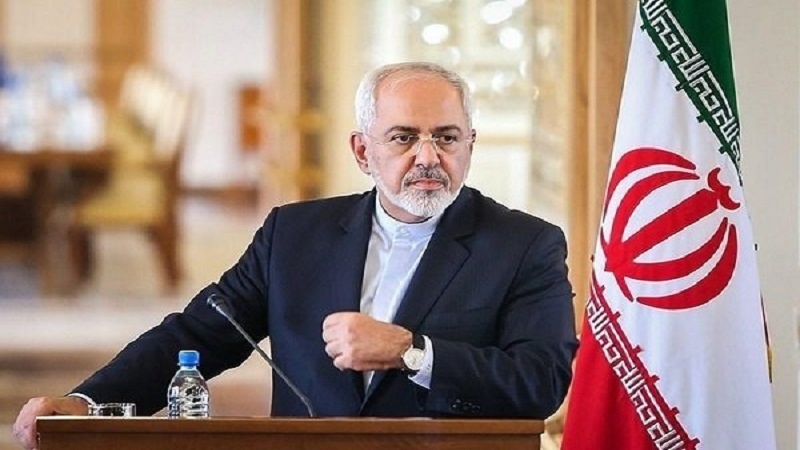 Iranpress: FM Zarif lashes out at US for sanctioning two IRGC commanders 