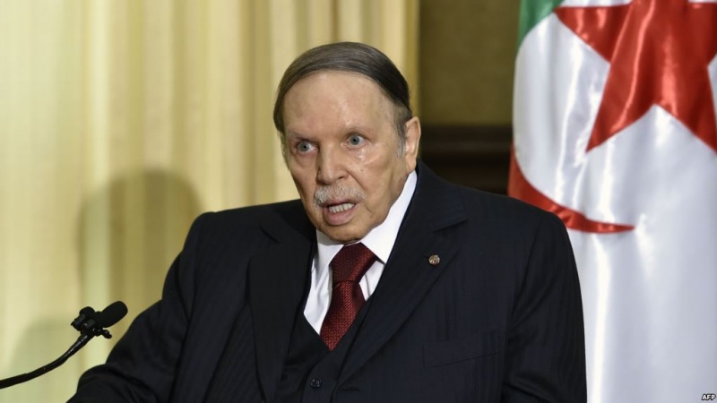 Iranpress: Secretary-General of Algeria’s ruling party steps down