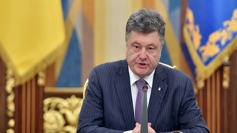 Iranpress: Poroshenko declares end of martial law in Ukraine