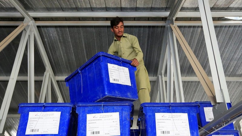 Iranpress: Afghanistan postpones presidential election 