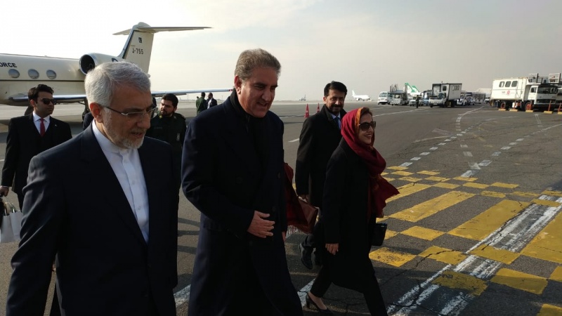 Iranpress: Pakistan foreign minister in Tehran to hold high-level talks