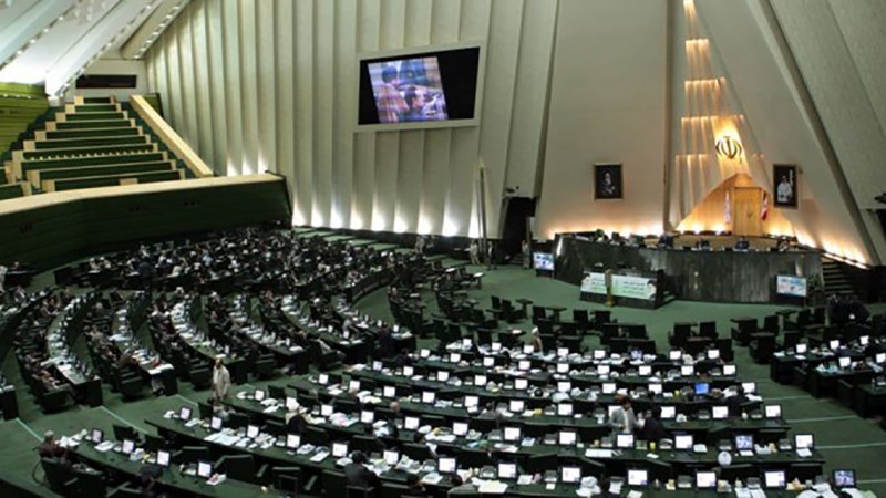 Iranpress: Parliament approves amendment to bill on Iran’s accession to CFT