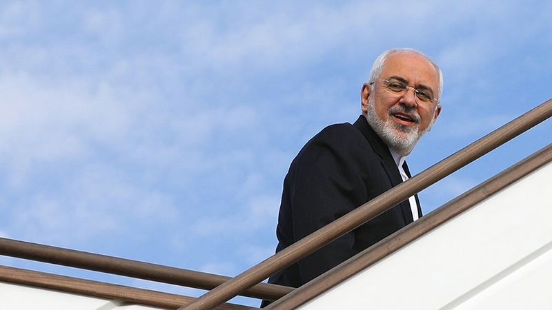 Iranpress: Zarif heads for New York to attend intl. event of UNGA meeting