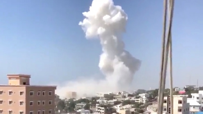 Iranpress: Deadly blasts rock Mogadishu near presidential palace