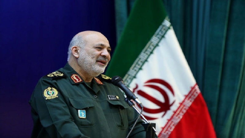 Iranpress: Iranian commander emphasizes on the country