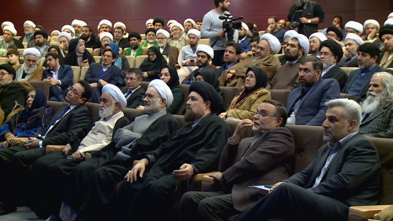 Iranpress: Commemoration ceremony on anniversary of Imam Khomeini