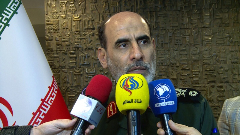 Iranpress: Iranian Commander: Iran