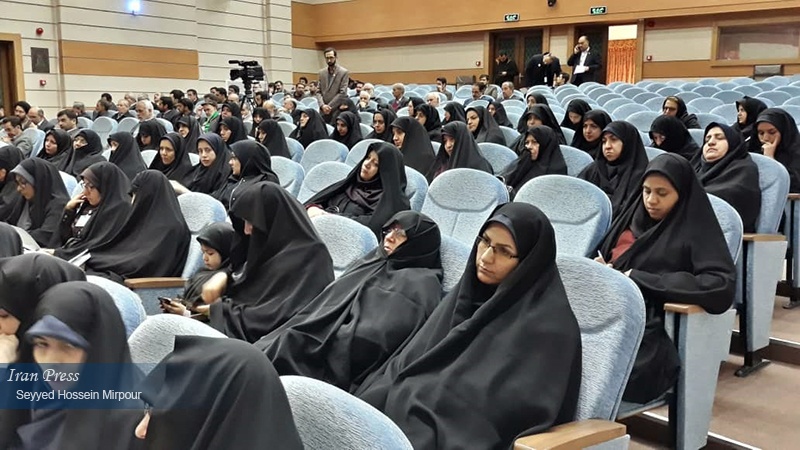 Iranpress:  The 6th Conference of secretaries of Islamic school centres held in Mashhad