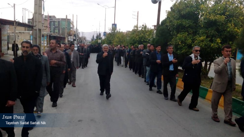 Iranpress: Photo: People from Dehdasht mourn martyrdom of Prophet