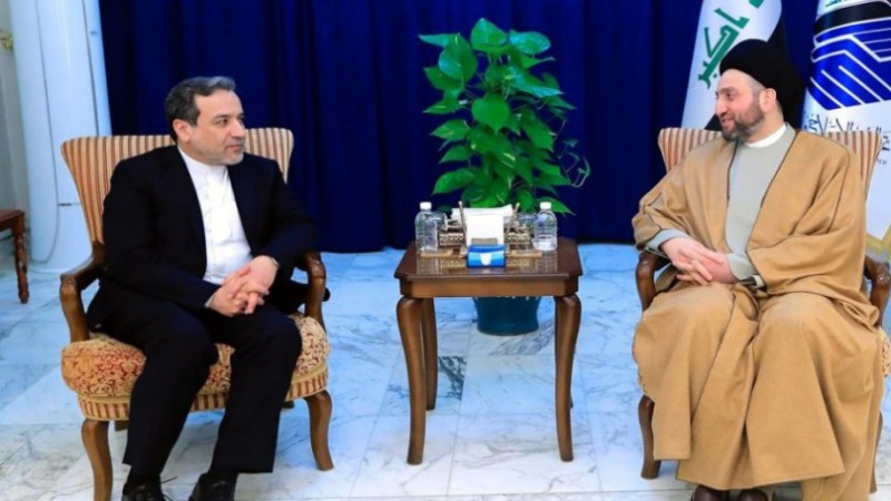 Iranpress: Iran and Iraq to enhance bilateral relations