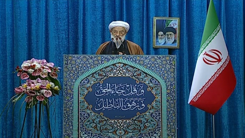 Iranpress: Senior cleric calls for large turnout at anniversary of the Islamic Revolution