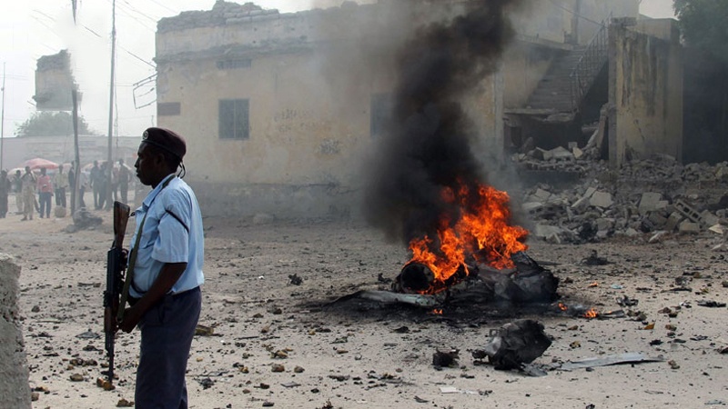Iranpress:  Suicide car bomb explosion in Somalia leaves casualties