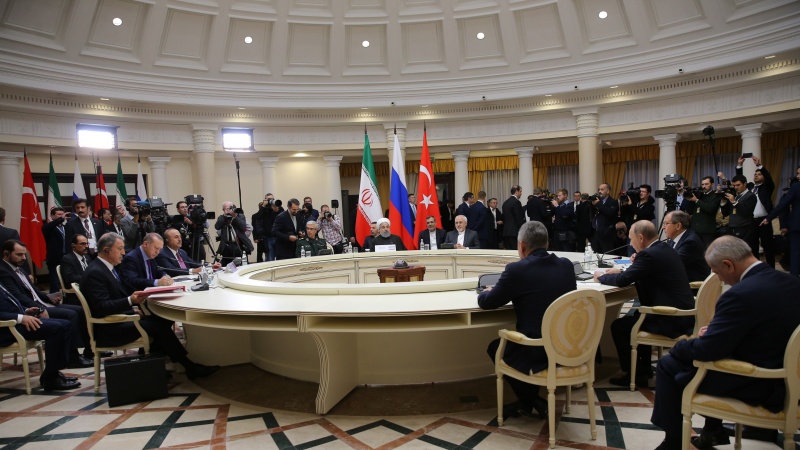 Iranpress: Trilateral summit draws to a close in Sochi, Russia