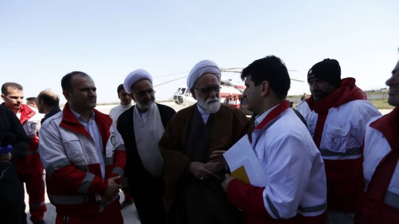 Iranpress: Top cleric urges distribution of aid in flood-affected areas of northern Iran