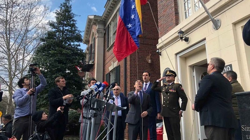 Iranpress: Oppositions take control of diplomatic buildings of Venezuela