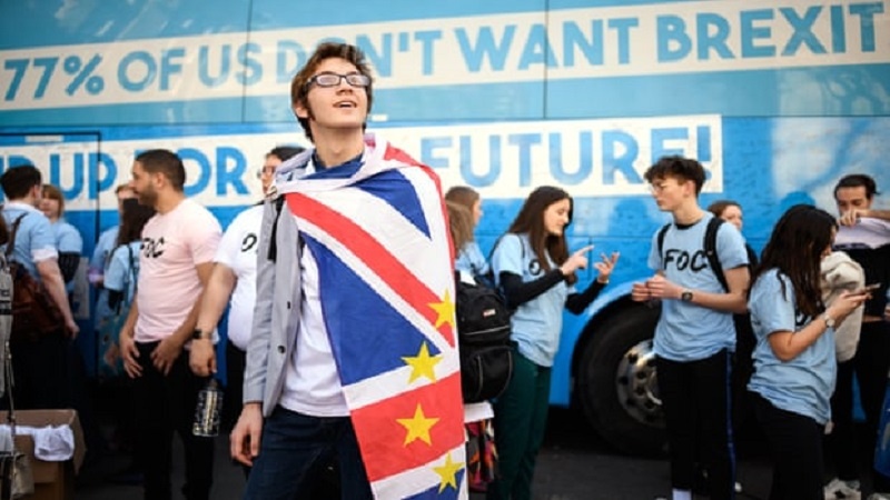 Iranpress: Young Britons want to remain in the EU