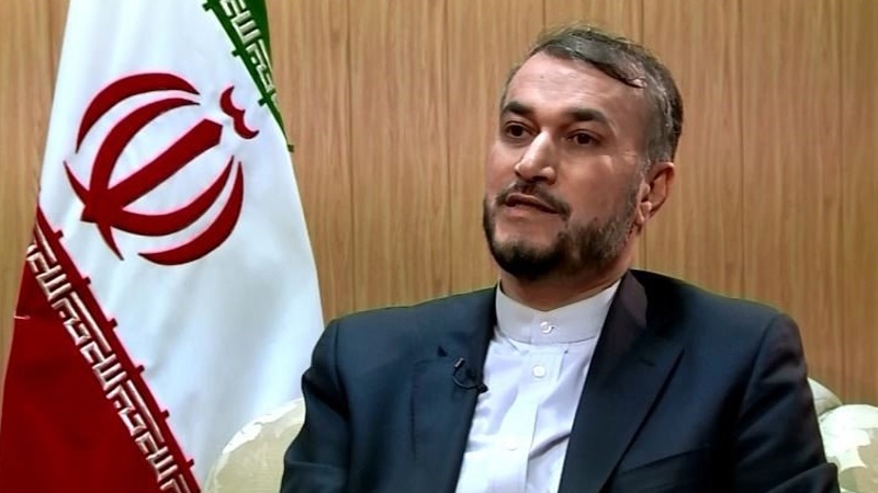 Iranpress: Iranian top advisor calls on Saudi Arabia to rectify its mistakes in Yemen