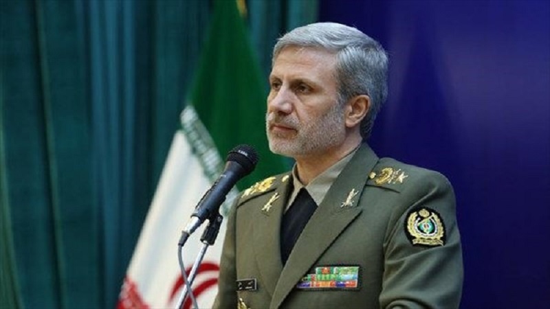 Iranpress: MoD to review defense plan based on Iranian Leader’s road map