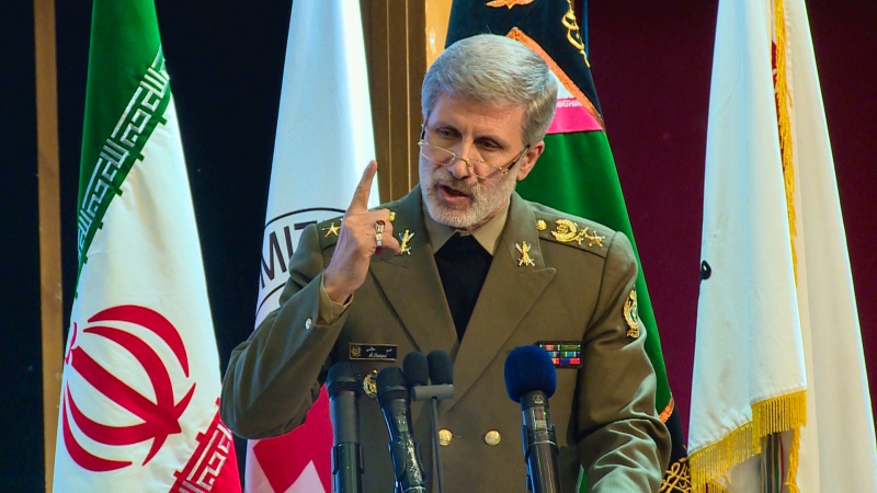 Iranpress: Iran Defense Minister hosts international discussion on humanitarian mine action