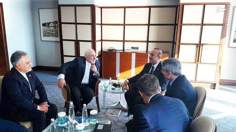 Iranpress: Iranian, Turkish FMs discuss latest developments in the world
