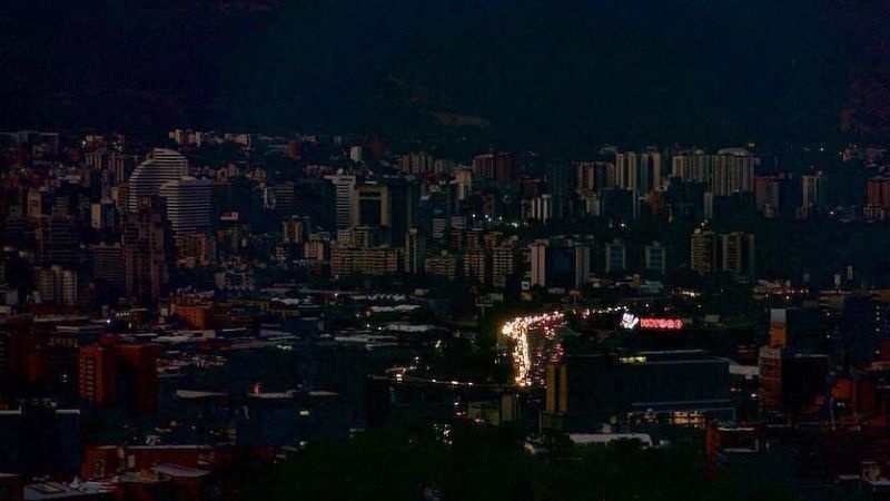Iranpress: Parts of Venezuela hit by extensive power cut