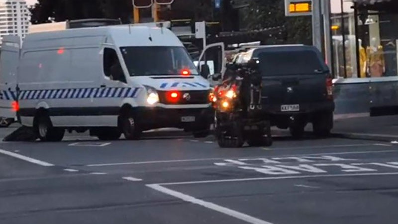 Iranpress: At least two blasts heard at train station in Auckland of New Zealand