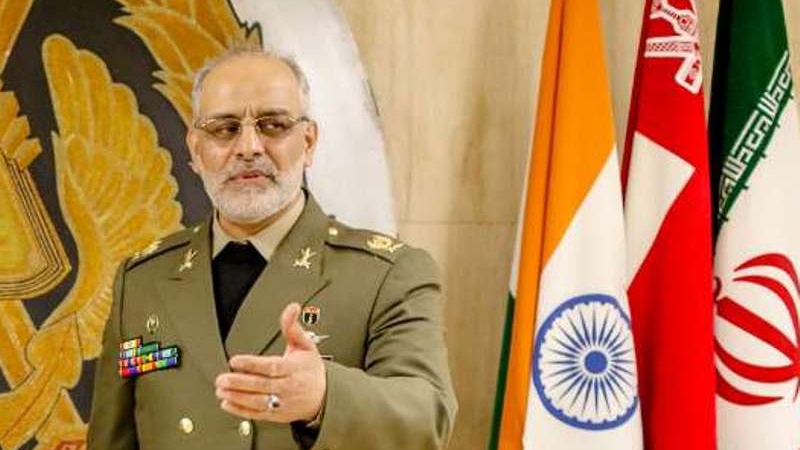 Iranpress: Foreign military students are trained in Iran: Top Commander