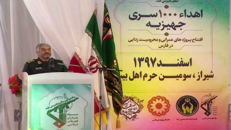 Iranpress: Effort to secure people, main focus of the IRGC: Iran