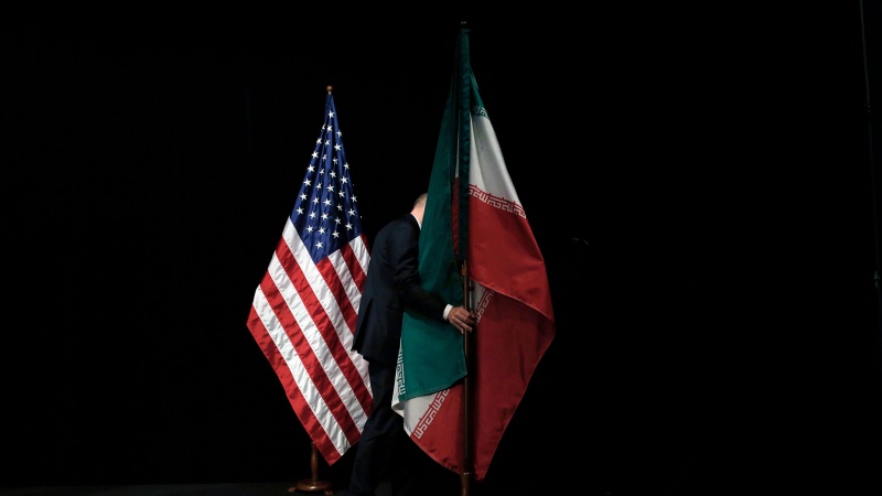Iranpress: Iranians will never forget malign US behavior: Zarif