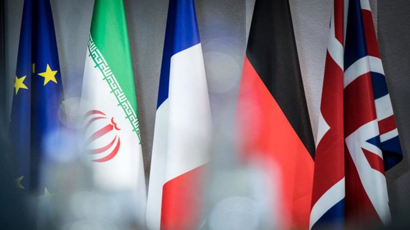 Iranpress: France vows to continue trade with Iran despite IRGC designation