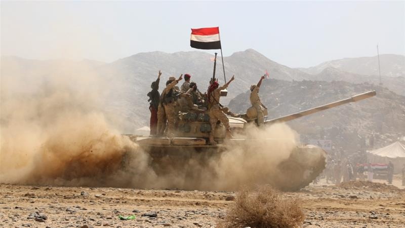 Iranpress: Yemeni army captures Saudi mercenary positions South of Taiz