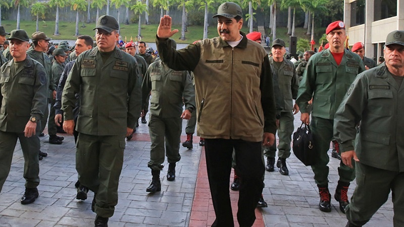Iranpress: Maduro asks Venezuelan army to prepare for probable US attack