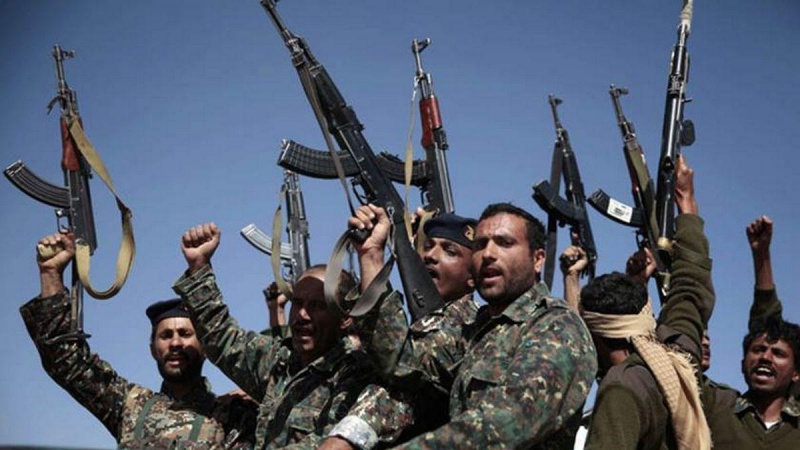 Iranpress: Yemeni Army captures military outposts in southern Saudi Arabia  