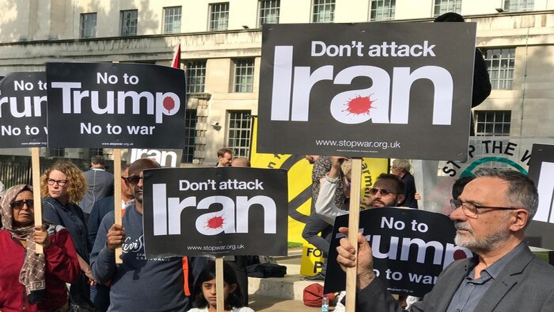 Iranpress: Protesters in US, UK chant 