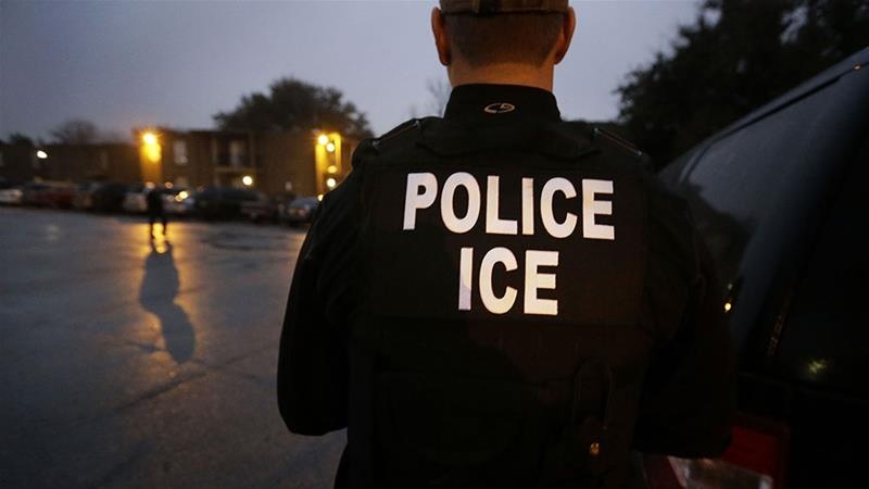 Iranpress: US to begin roundup of undocumented migrants on Sunday: report
