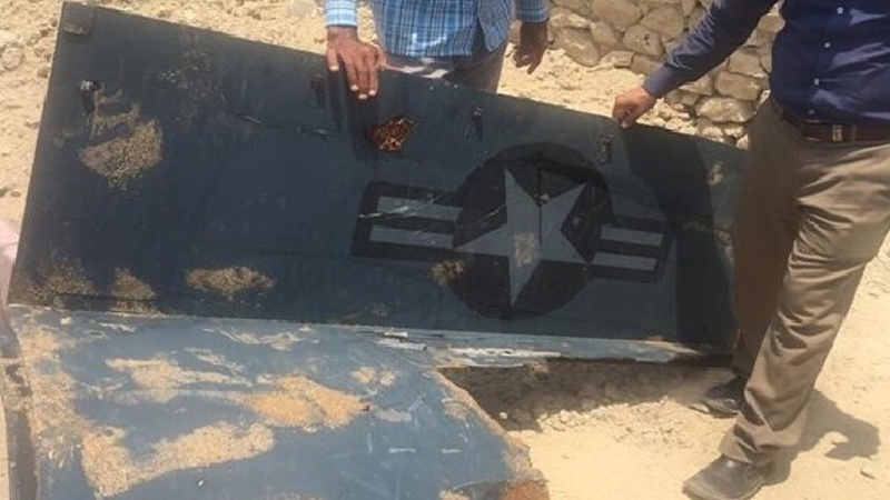 Iranpress: Iranian fisherman finds part of downed US spy drone wreckage