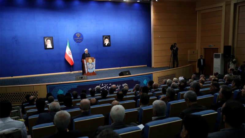 Iranpress: Rouhani: There is no way other than resistance 