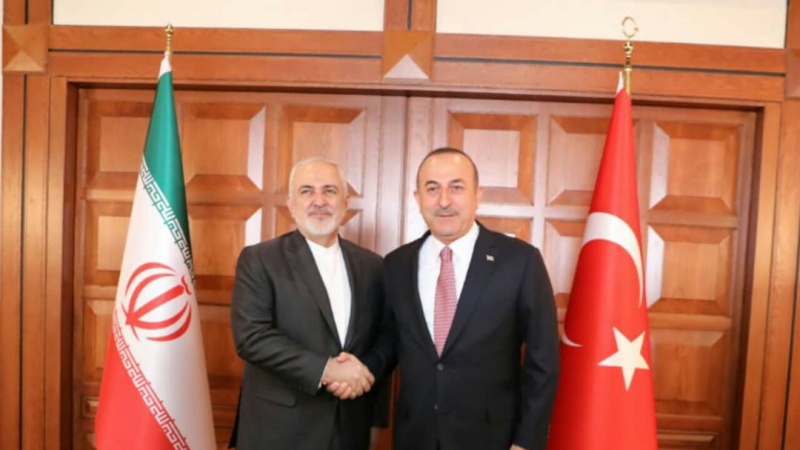 Iranpress: Iran, Turkey to sign political collaboration document
