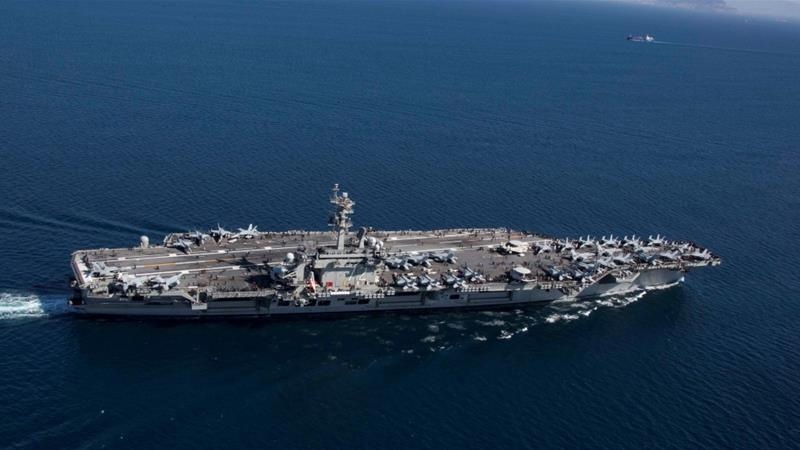Iranpress: US aircraft carrier remains outside the Persian Gulf