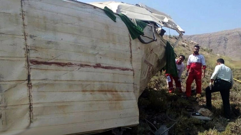 Iranpress: 13 killed in minibus falling into valley