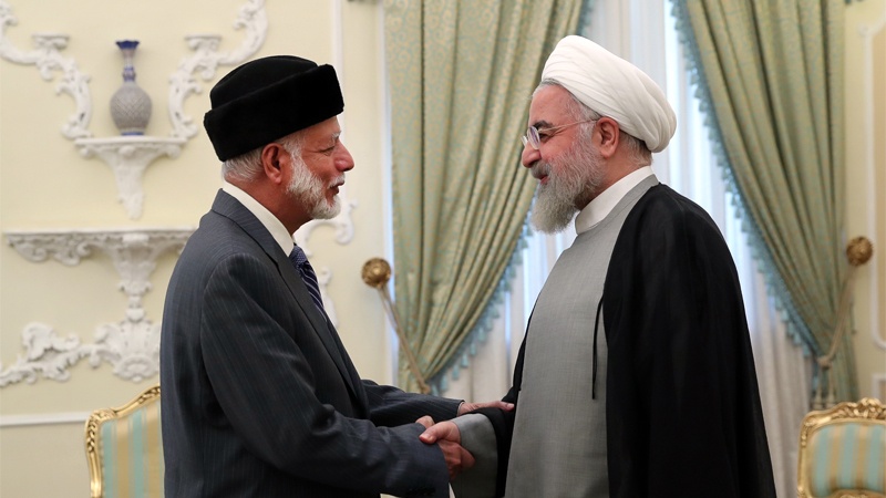 Iranpress: Photo: Rouhani receives Omani foreign minister